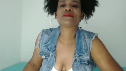 luxa online show from 09-27-25, 01:49