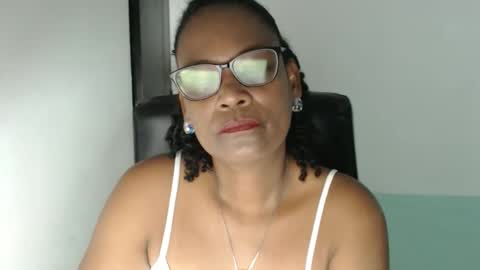 luxa online show from 04-27-26, 12:25