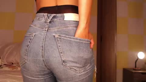 Snapshot of rouss_henao chatting on 05-20-26, 03:34 Rouss marie henao online show from 05-20-26, 03:34