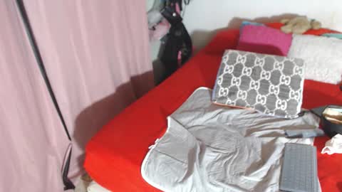 rousse online show from 09-19-25, 03:19