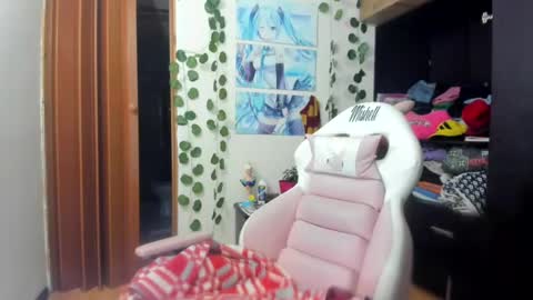 Snapshot of rousse_kitty69 chatting on 07-19-26, 02:15 Daniela Ferreira online show from 07-19-26, 02:15