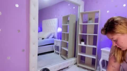 Snapshot of rousse_millers chatting on 03-19-26, 12:31 Rousse online show from 03-19-26, 12:31