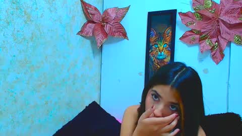 Snapshot of rousse_violet chatting on 01-29-25, 12:01 rousse_violet online show from 01-29-25, 12:01