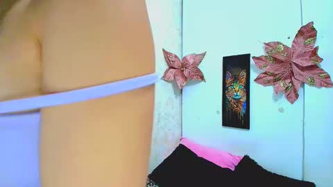 Snapshot of rousse_violet chatting on 02-05-25, 09:07 rousse_violet online show from 02-05-25, 09:07