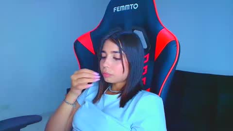 Snapshot of rousse_violet chatting on 09-13-25, 10:20 rousse_violet online show from 09-13-25, 10:20