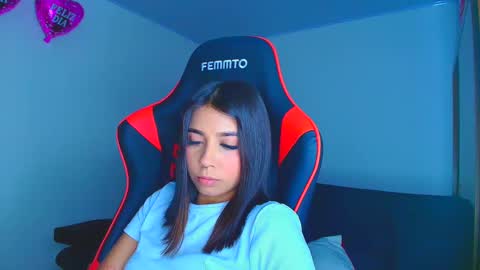 Snapshot of rousse_violet chatting on 10-07-25, 10:51 rousse_violet online show from 10-07-25, 10:51