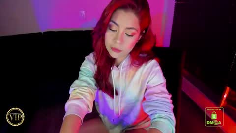 Snapshot of rouxeee chatting on 10-02-25, 03:35 online show from 10-02-25, 03:35