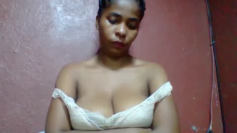 rovaelyah online show from 10-21-25, 02:18