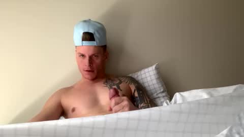 roverone89 online show from 03-03-26, 05:41