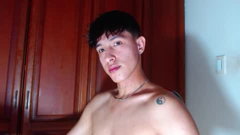 rowanboy23 online show from 09-09-25, 12:10