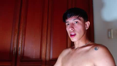 rowanboy23 online show from 09-10-25, 02:22