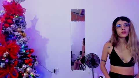 roxy online show from 12-04-24, 04:27