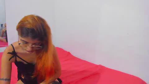Snapshot of roxanajames__ chatting on 07-14-26, 02:34 roxy online show from 07-14-26, 02:34