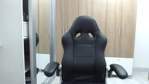 Snapshot of roxanalove7 chatting on 01-19-25, 08:30 Roxana online show from 01-19-25, 08:30