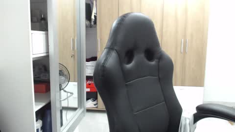 Snapshot of roxanalove7 chatting on 01-22-25, 01:10 Roxana online show from 01-22-25, 01:10