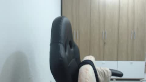 Snapshot of roxanalove7 chatting on 10-02-25, 01:01 Roxana online show from 10-02-25, 01:01