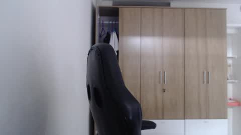 Roxana online show from 03-24-26, 05:51