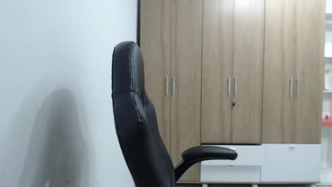 Roxana online show from 04-05-26, 12:19