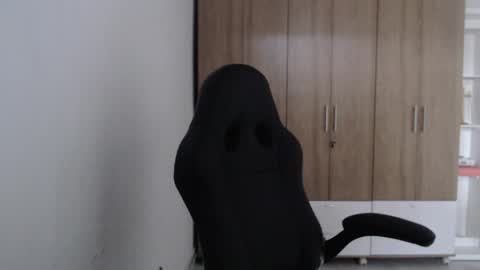 Roxana online show from 04-22-26, 09:38