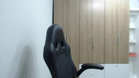 Roxana online show from 05-15-26, 11:56