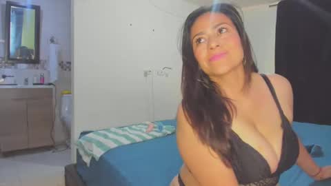 roxanasexy2025 online show from 03-10-25, 06:23