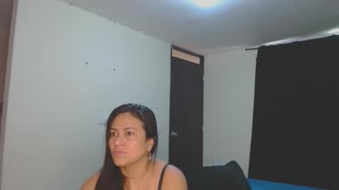 roxanasexy2025 online show from 12-02-25, 12:32