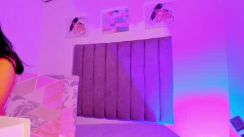 Roxane online show from 01-11-26, 01:16