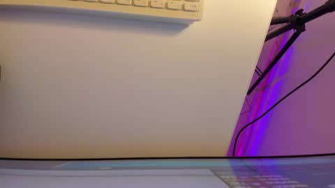 Roxane online show from 02-19-26, 07:37