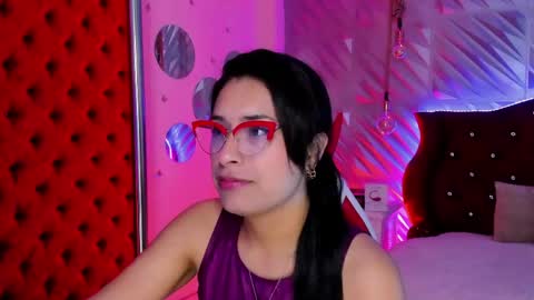 roxanne_han online show from 04-20-26, 12:08