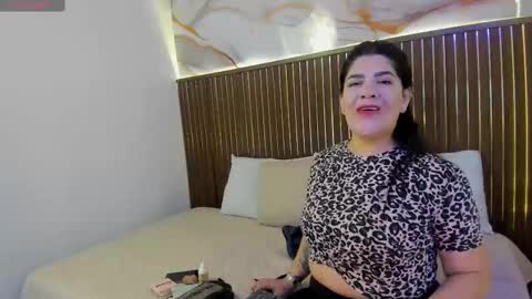 Roxie  online show from 11-12-25, 12:16