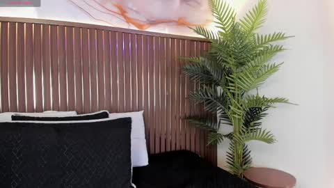 Roxie  online show from 04-02-26, 12:25