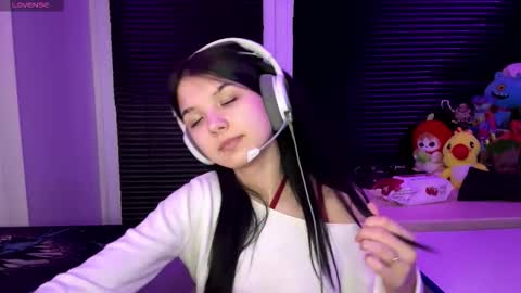 Hana online show from 10-24-25, 02:24