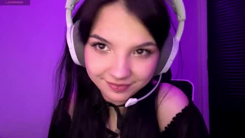 Hana online show from 12-20-25, 03:19