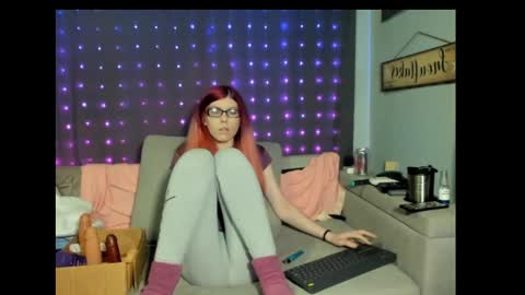 roxihazeleyes online show from 02-28-25, 01:26