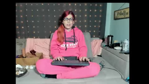 roxihazeleyes online show from 03-02-25, 12:43