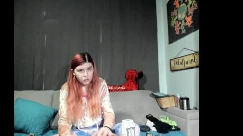 roxihazeleyes online show from 09-21-25, 08:54