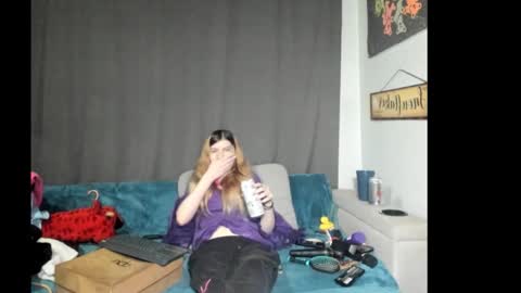 roxihazeleyes online show from 01-07-26, 11:45