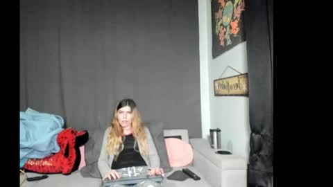 roxihazeleyes online show from 02-10-26, 09:41