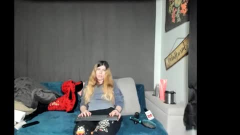 roxihazeleyes online show from 02-22-26, 12:45