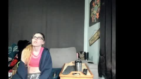 roxihazeleyes online show from 03-05-26, 05:09