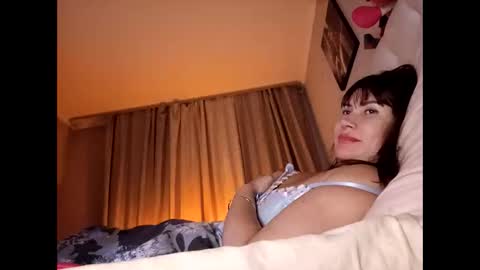 Snapshot of roxolanaa_sexy chatting on 01-06-25, 07:56 ROXOLANAA SEXY online show from 01-06-25, 07:56