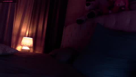 Snapshot of roxolanaa_sexy chatting on 02-23-25, 12:41 ROXOLANAA SEXY online show from 02-23-25, 12:41