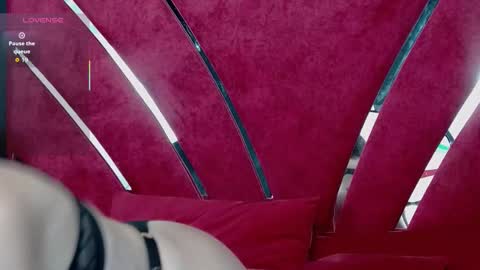 Snapshot of roxxy_rouge chatting on 09-18-25, 03:58 Roxy online show from 09-18-25, 03:58