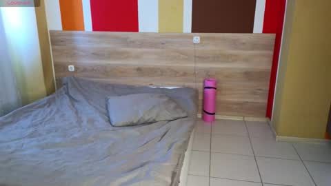 Roxy online show from 03-29-26, 04:45