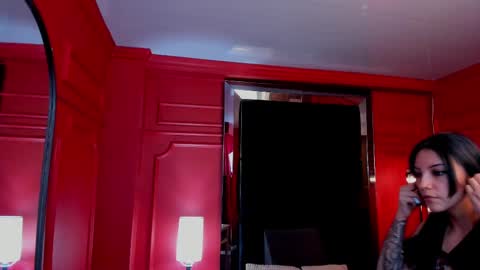 Snapshot of roxy_hell chatting on 10-26-25, 12:22 Roxy hell online show from 10-26-25, 12:22