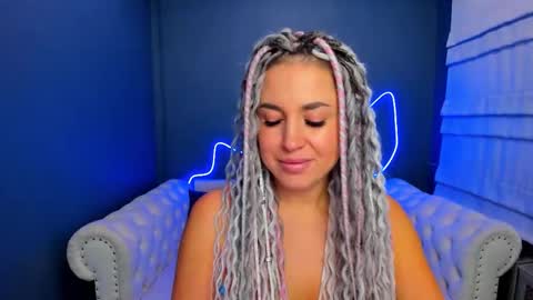 Roxy online show from 10-18-25, 01:41