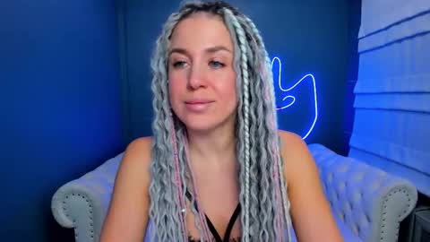 Roxy online show from 12-17-25, 01:22