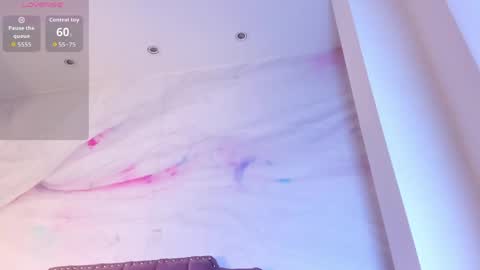 Roxy online show from 05-22-26, 03:57