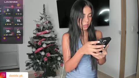 R O X Y  online show from 12-28-24, 11:37