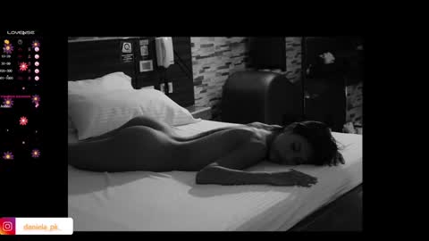 R O X Y  online show from 01-10-25, 11:08